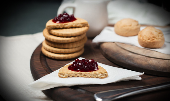 طرز تهیه بیسکوییت ساده وانیلی