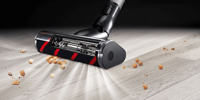  اشیاء تیز و برنده با جاروبرقی جمع نکنید