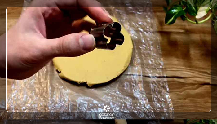 درست کردن شیرینی نخودچی